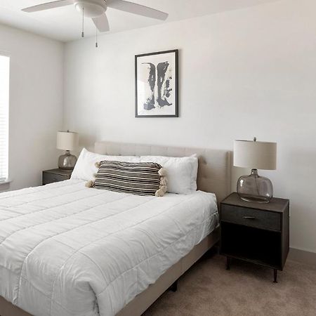 Gallery Apartments By Barsala Huntsville Buitenkant foto